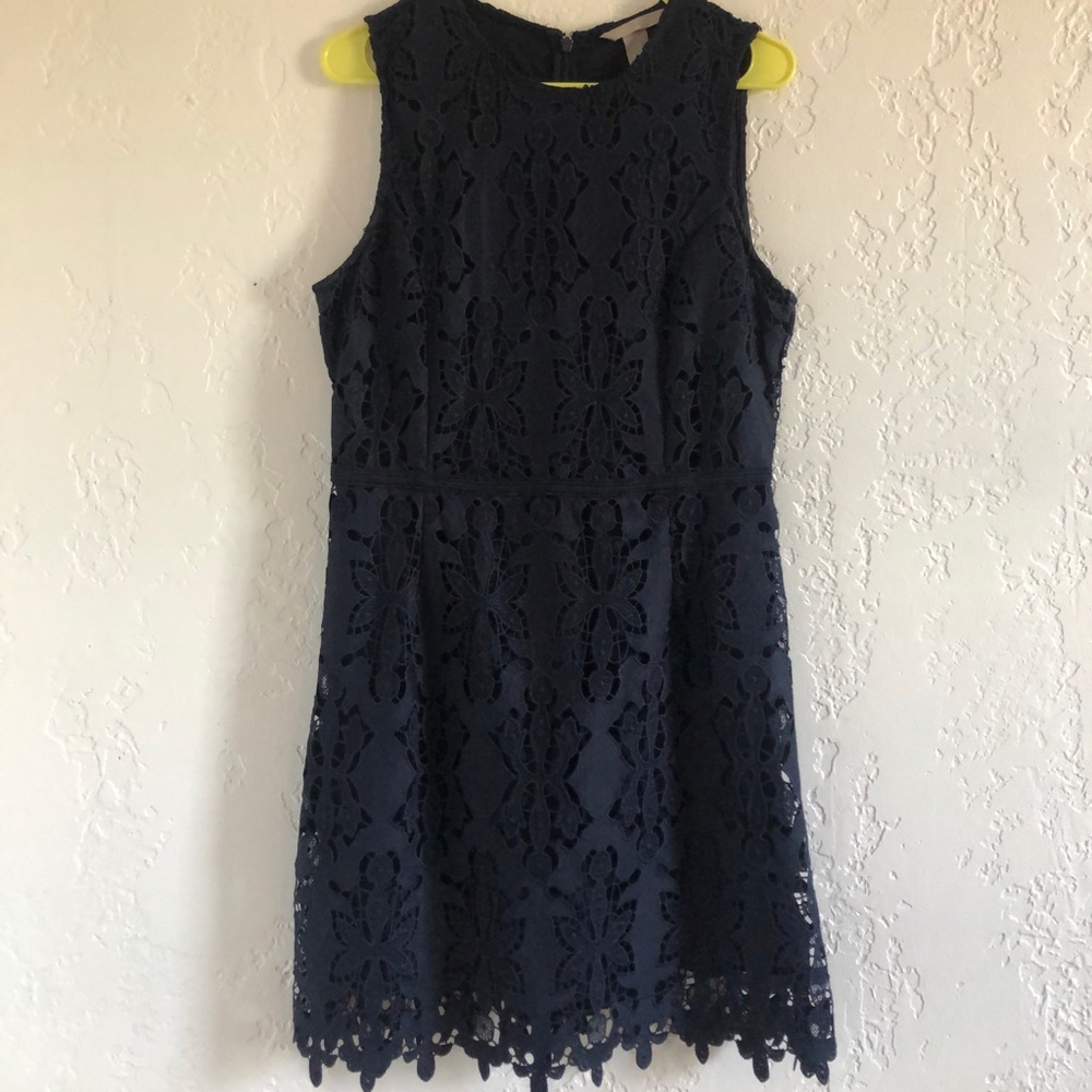W’s Sleeveless Lace Dress